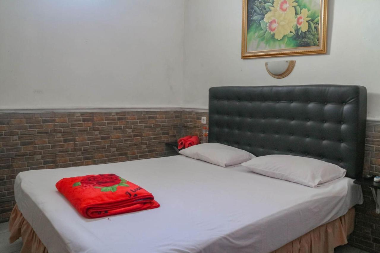 Wisma Vandera Syariah Garut Mitra Reddoorz Exterior foto